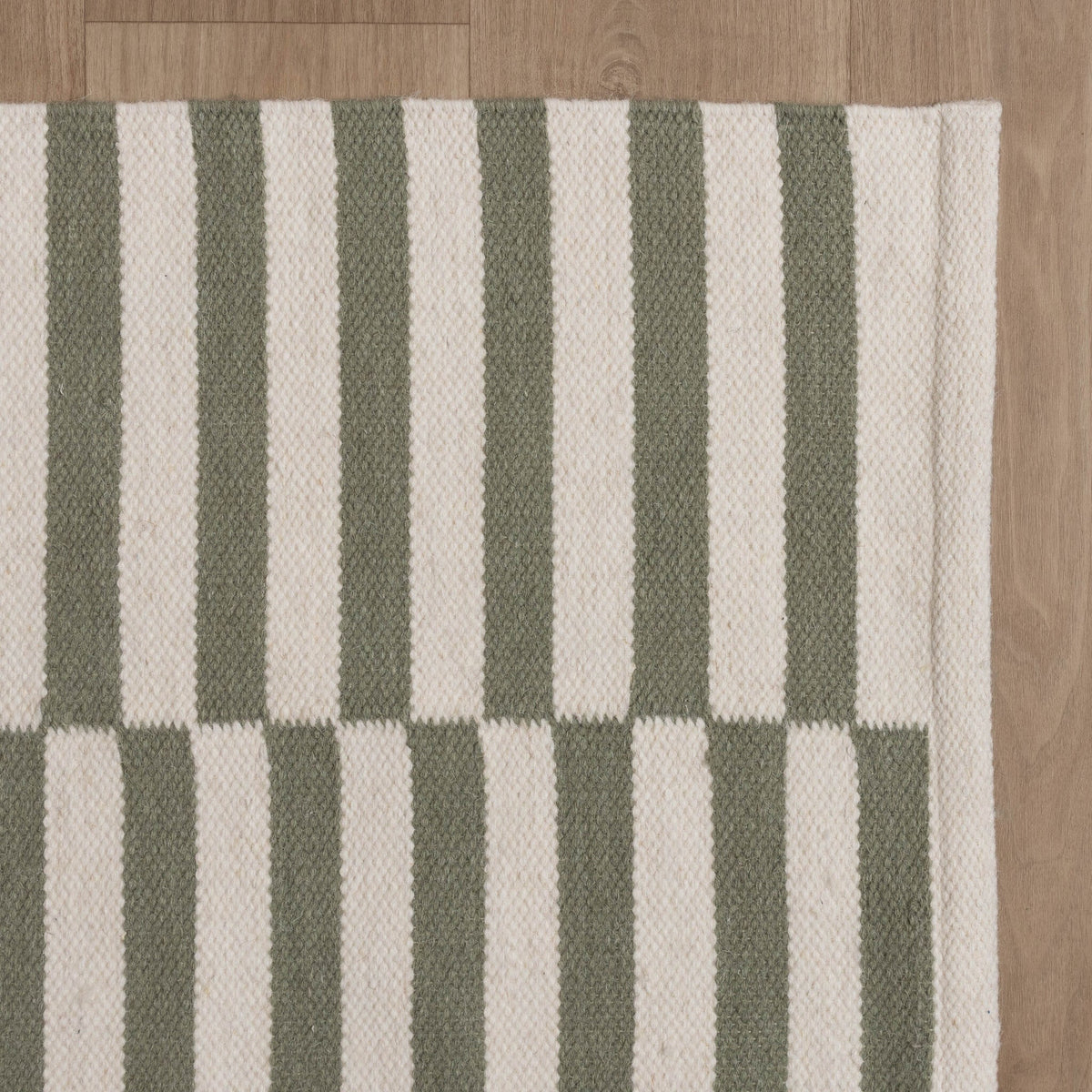 Striped Modern Rug - Dazzle Blocks Green/White