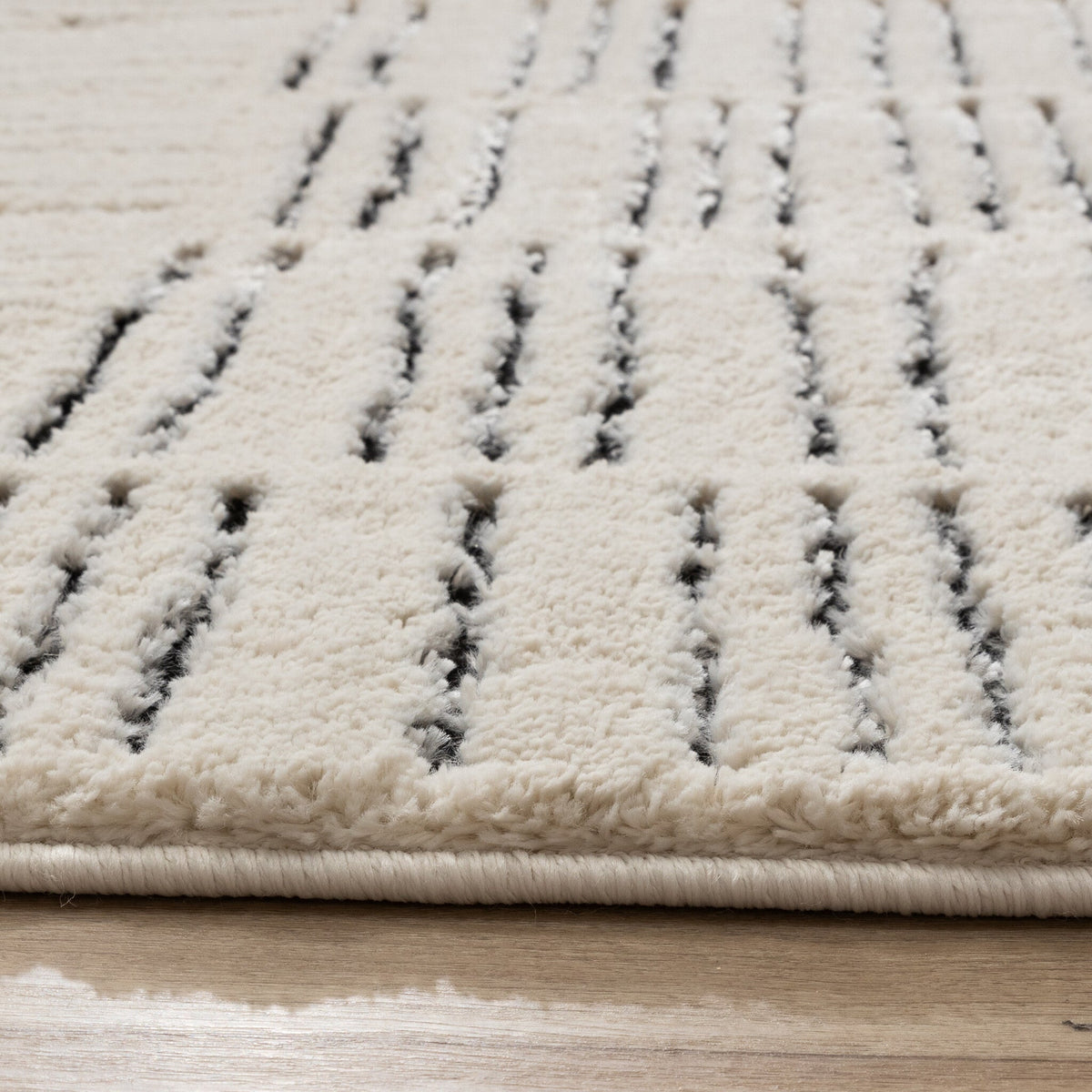 Scandinavian Rug - Yune Lines Cream/Black