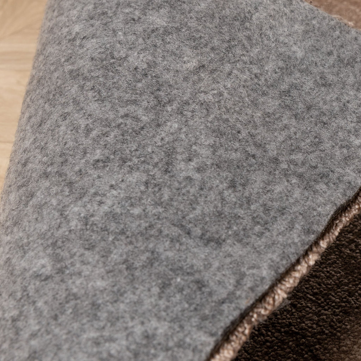 Round washable rug - Clean Brown