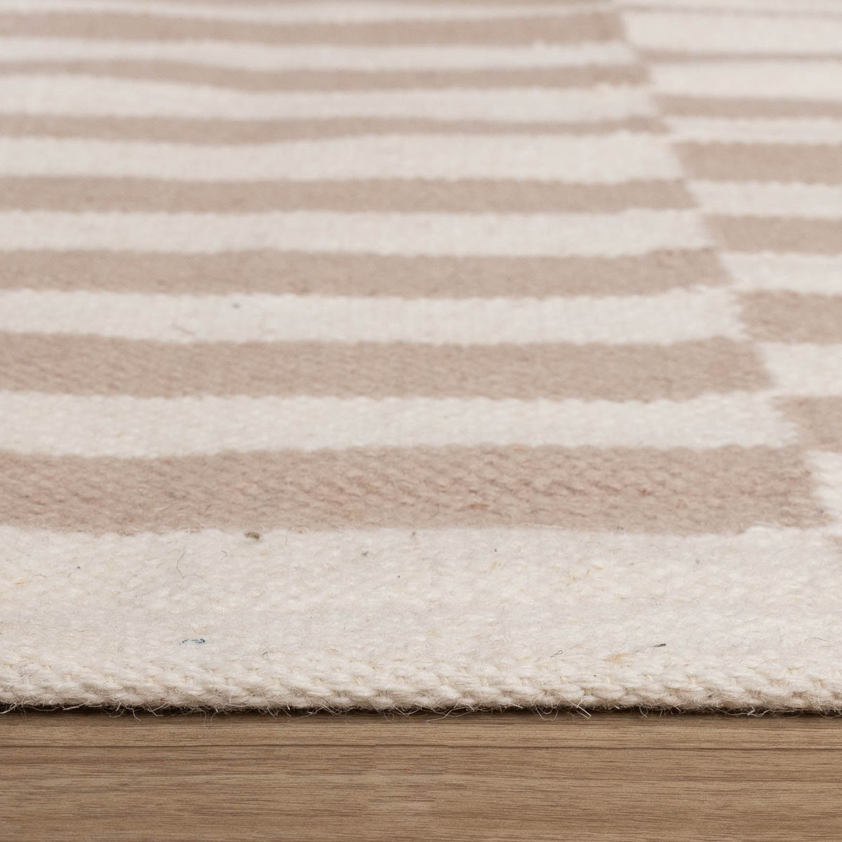 Striped Modern Rug - Dazzle Blocks Beige/White